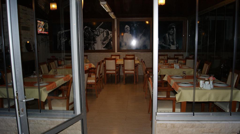 Villa Fokai Hotel Yenifoca Buitenkant foto