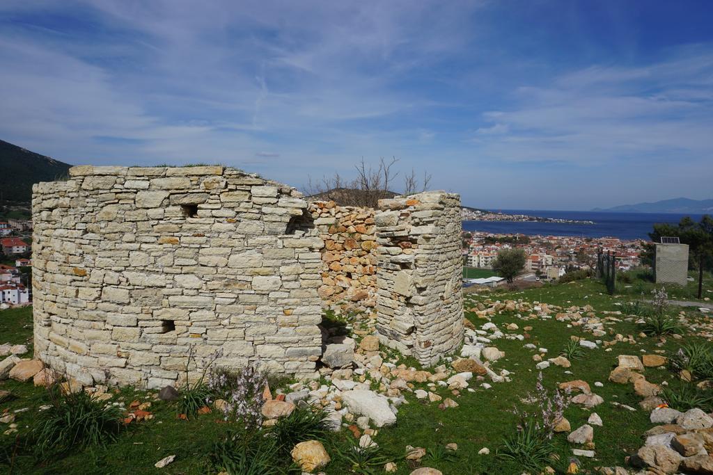 Villa Fokai Hotel Yenifoca Buitenkant foto