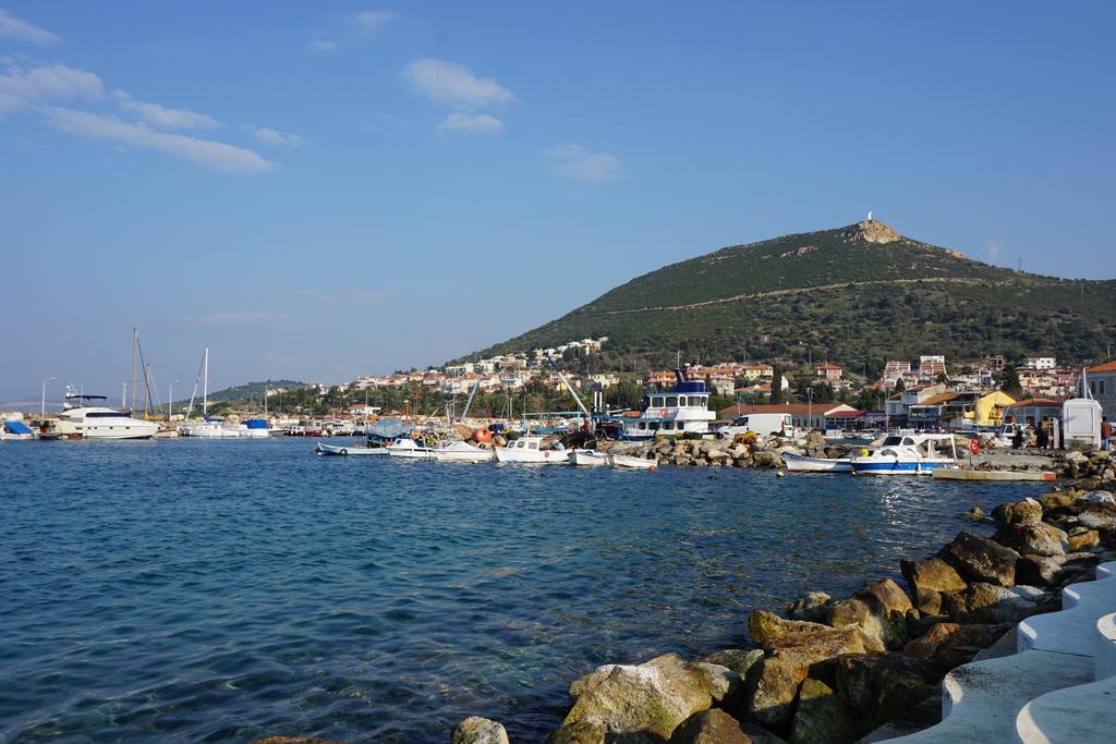 Villa Fokai Hotel Yenifoca Buitenkant foto