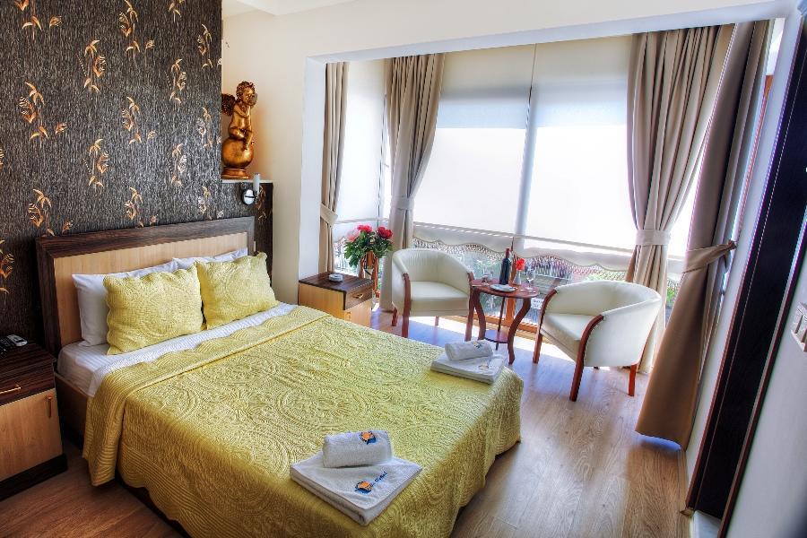 Villa Fokai Hotel Yenifoca Buitenkant foto