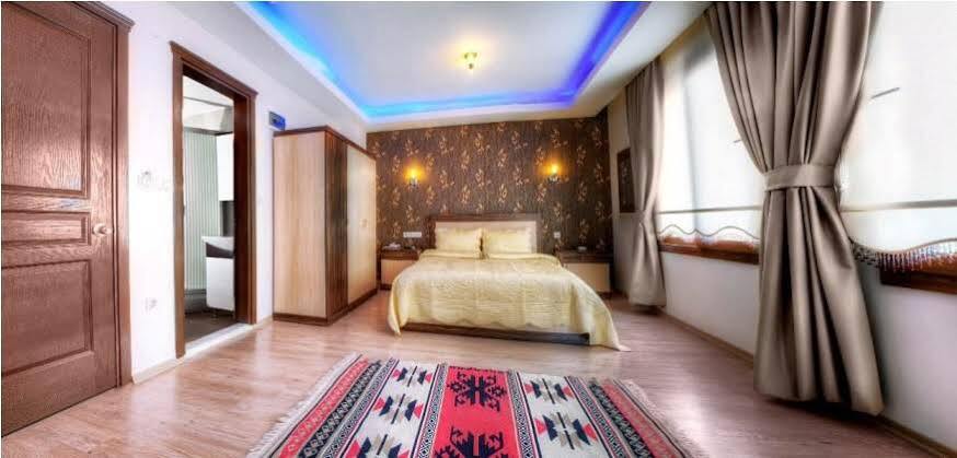 Villa Fokai Hotel Yenifoca Buitenkant foto
